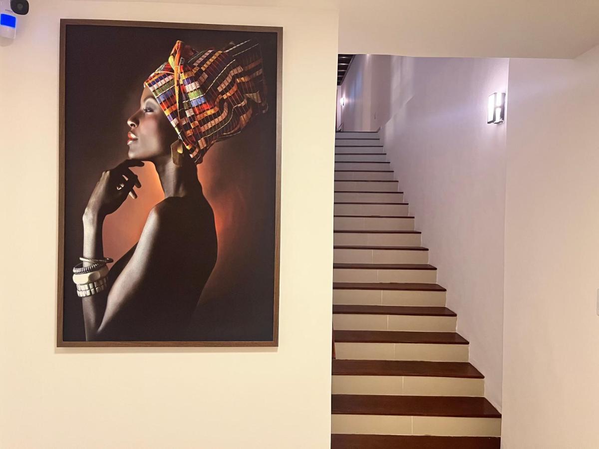 Turishouse Suites ซัลวาดอร์ ภายนอก รูปภาพ